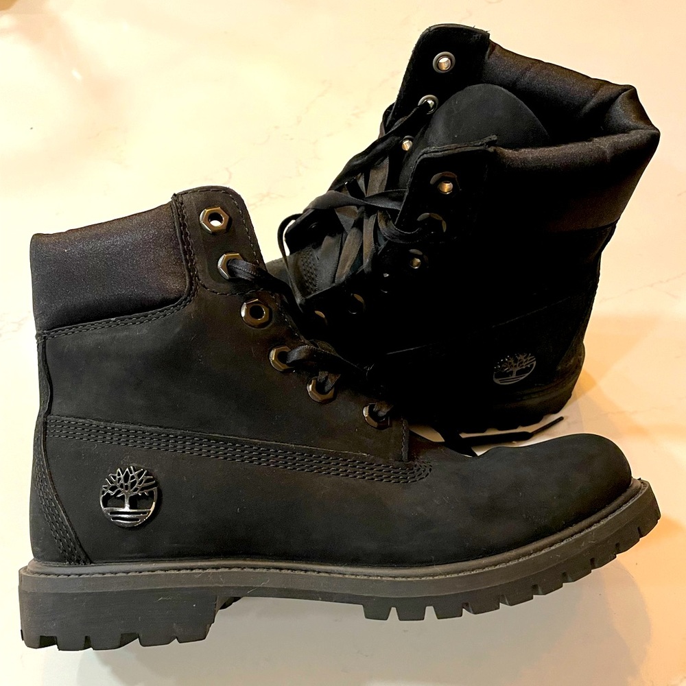 Timberland women’s black satin premium boots